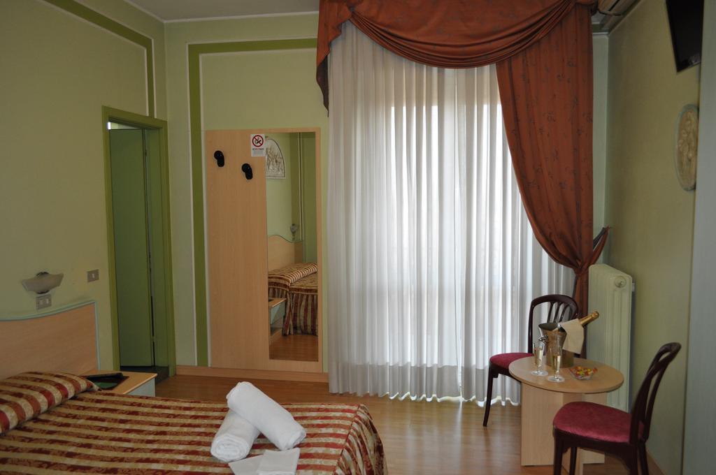 Hotel Alsazia Sirmione Rom bilde
